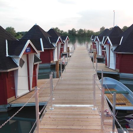 Maritime Freizeit Camp "Mfc" Erfurter Seen Номер фото