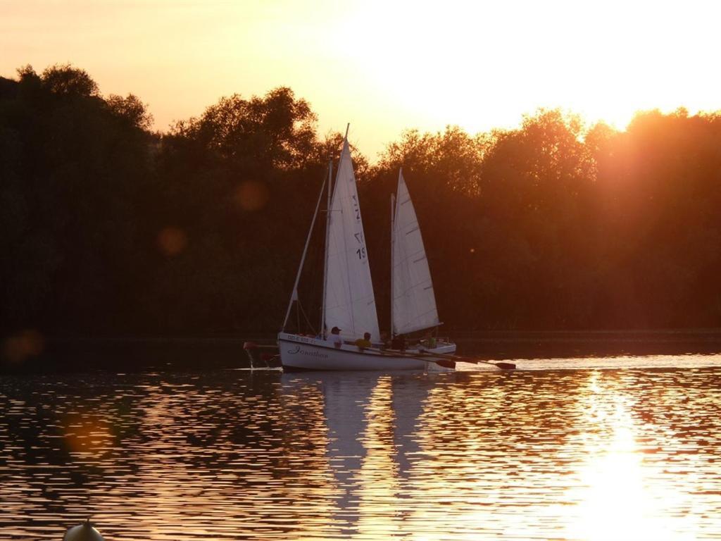 Maritime Freizeit Camp "Mfc" Erfurter Seen Экстерьер фото
